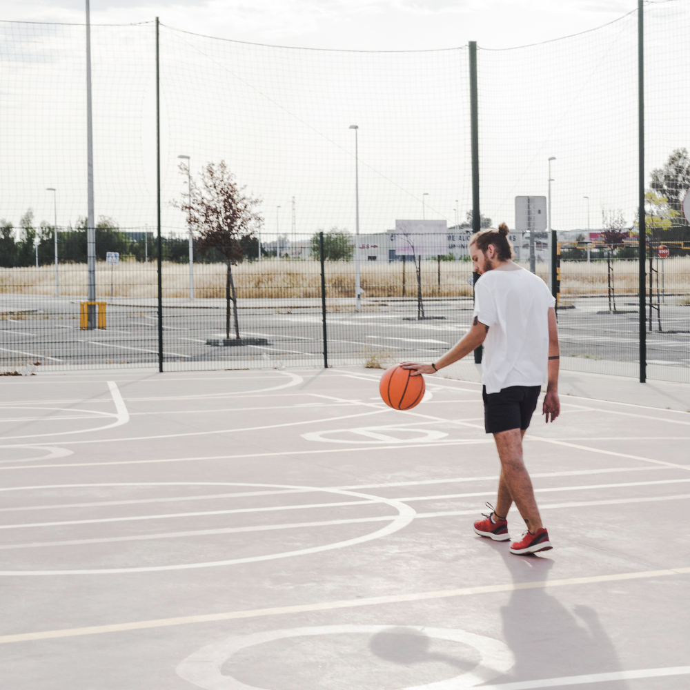 Canasta de baloncesto en pabellón